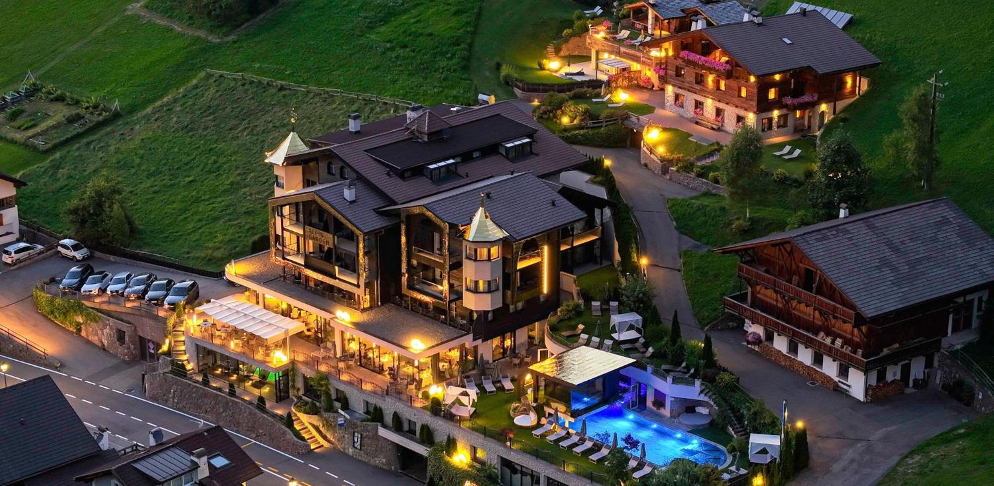 Alpin Garden Luxury Maison & Spa - Adults Only Ortisei Esterno foto